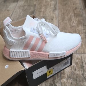Adidas NMD_R1 W